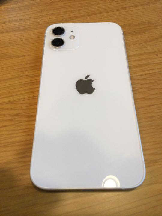 iPhone 12 ホワイト 256 GB SIMフリー 値段交渉〇