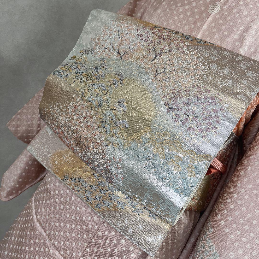 可憐な花刺繍 J5