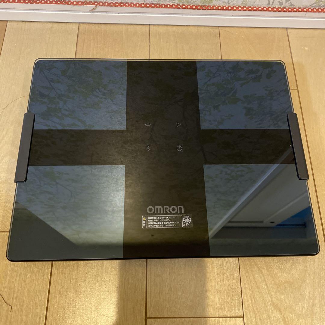 OMRON Karada Scan 508T 体重計