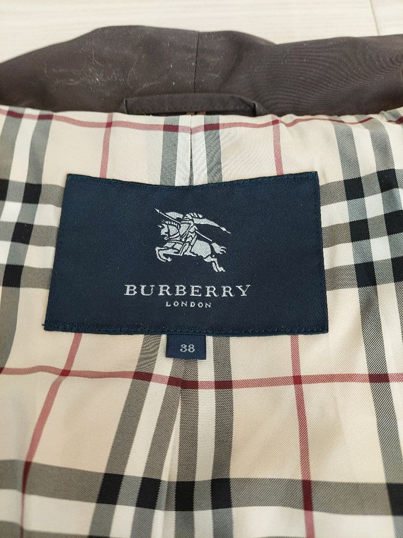 BURBERRY LINDON▪︎バーバリーロンドン▪︎ダウンコート▪︎焦げ茶色 BURBERRY LINDON▪︎バーバリーロンドン▪︎ダウンコート▪︎焦げ茶色