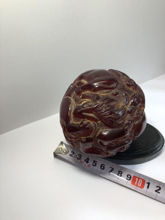 彫刻した石