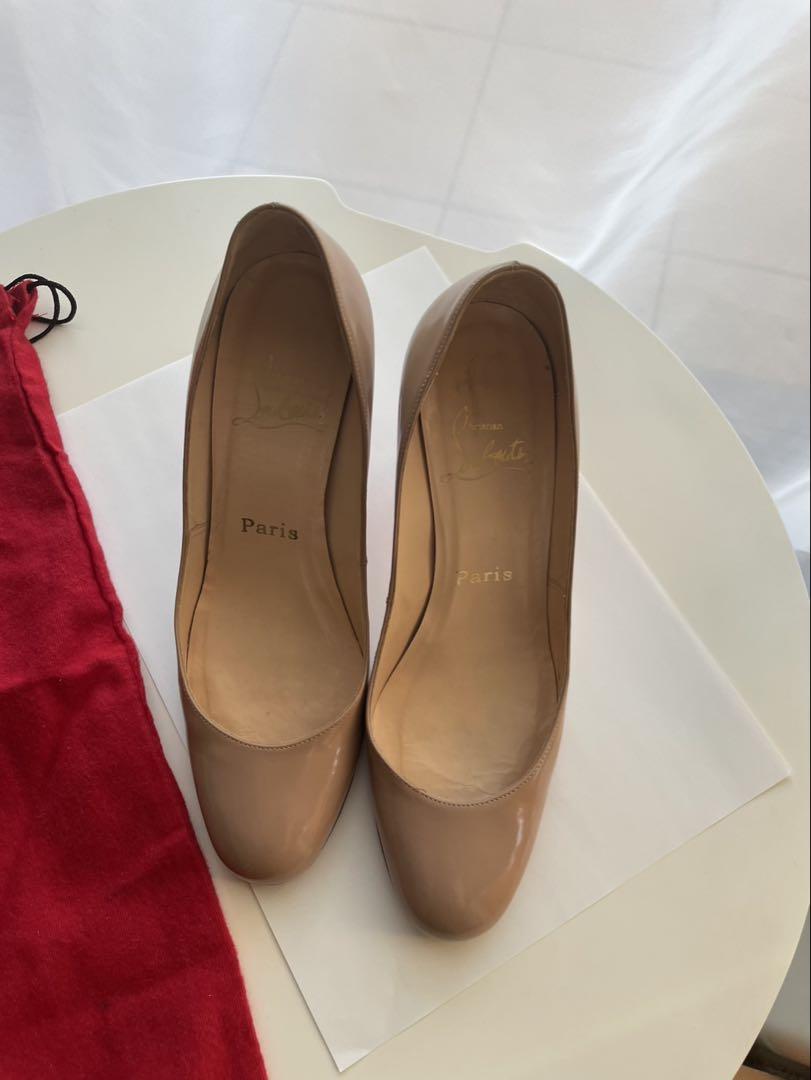 Christian Louboutin ベージュ ハイヒール