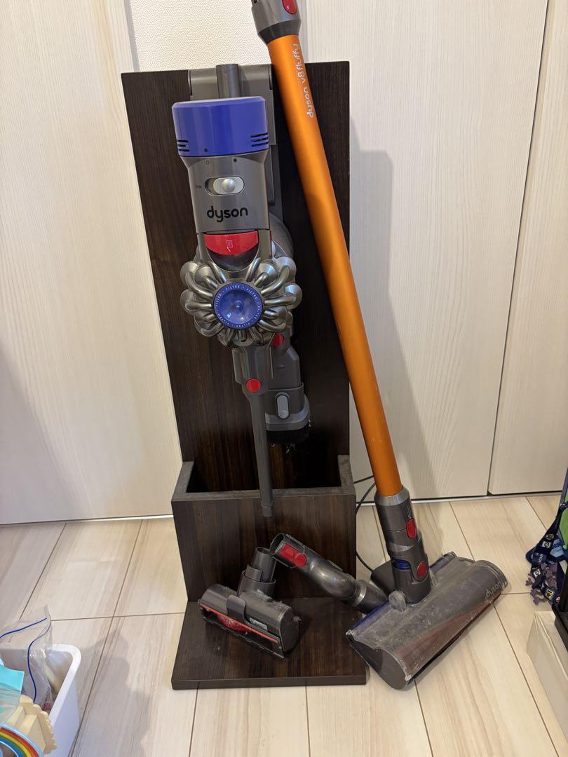 Dyson スティッククリーナー 本体　v8掃除機・クリーナー