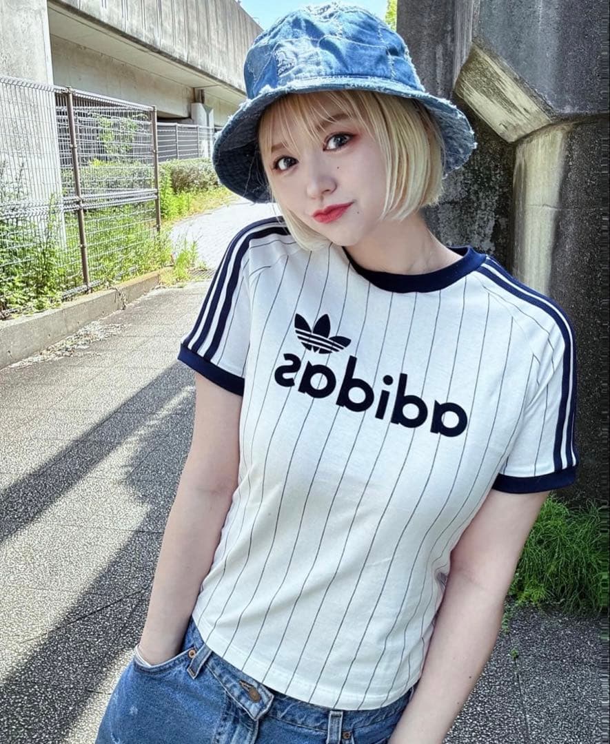 カリTシャツ ホワイト×ネイビーM・adidas