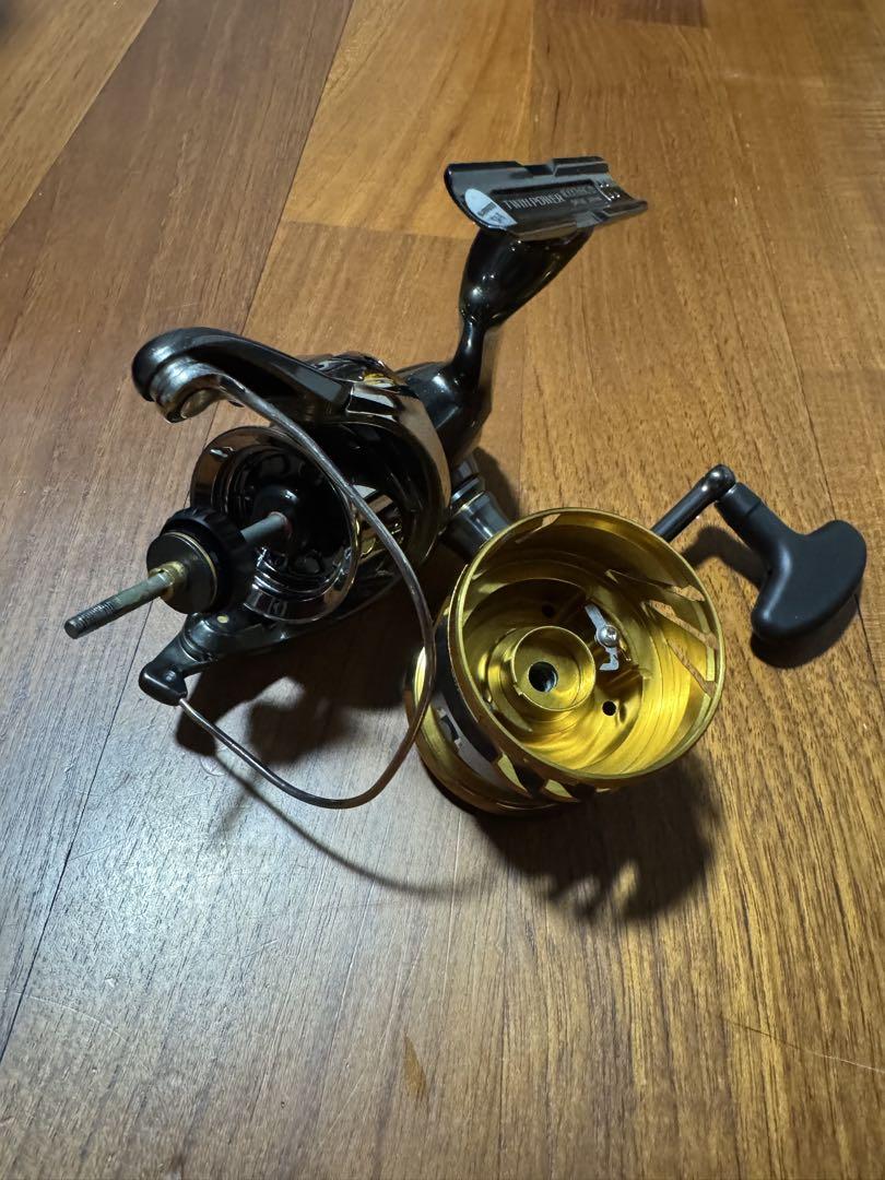 シマノ　20ツインパワー４０００ＭＨＧ　美品