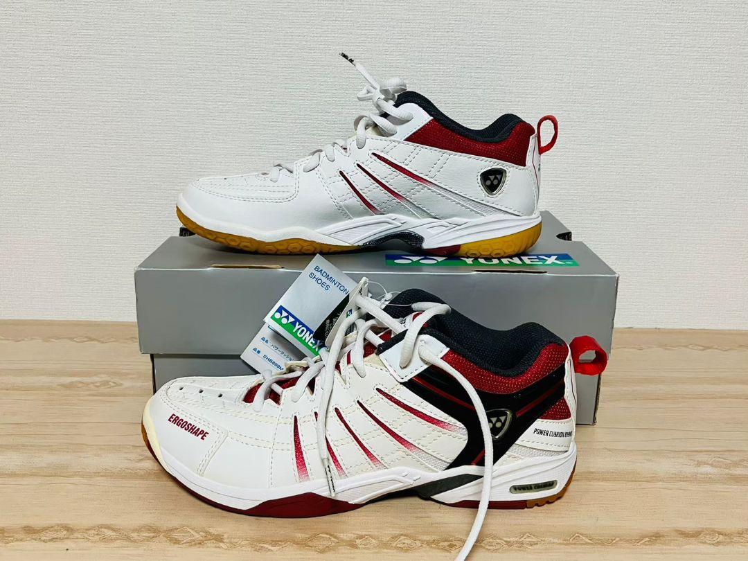 新品◆バドミントンシューズ 3E 幅広 レディース 24.5 ヨネックス