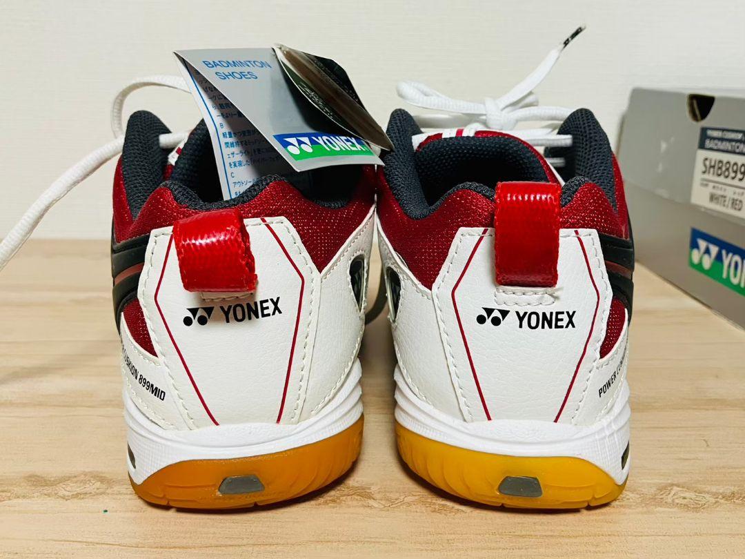 新品◆バドミントンシューズ 3E 幅広 レディース 24.5 ヨネックス