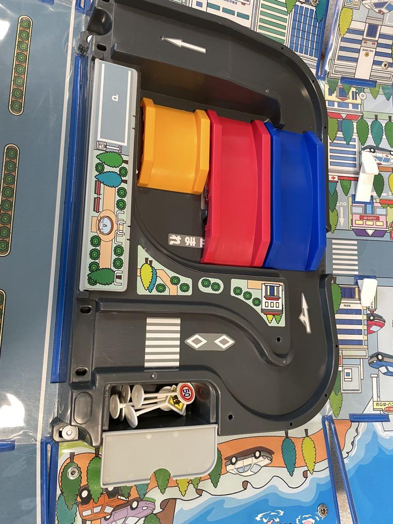トミカ お出かけ立体マップ
