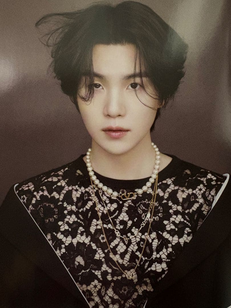 VALENTINO GARAVANI パール ネックレス BTS SUGA着用 - メルカリ VALENTINO GARAVANI パール ネックレス BTS SUGA着用 - メルカリ