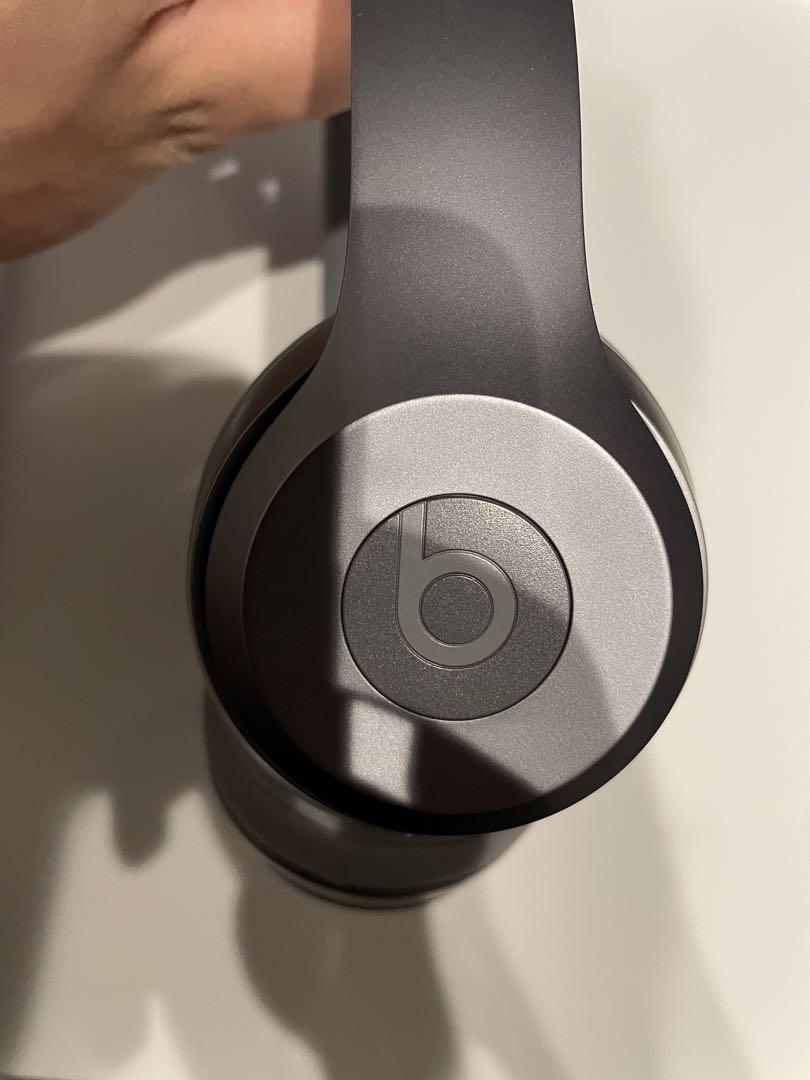 ほぼ新品！ Beats Solo2 限定カラー ロイヤルエディション　グレー