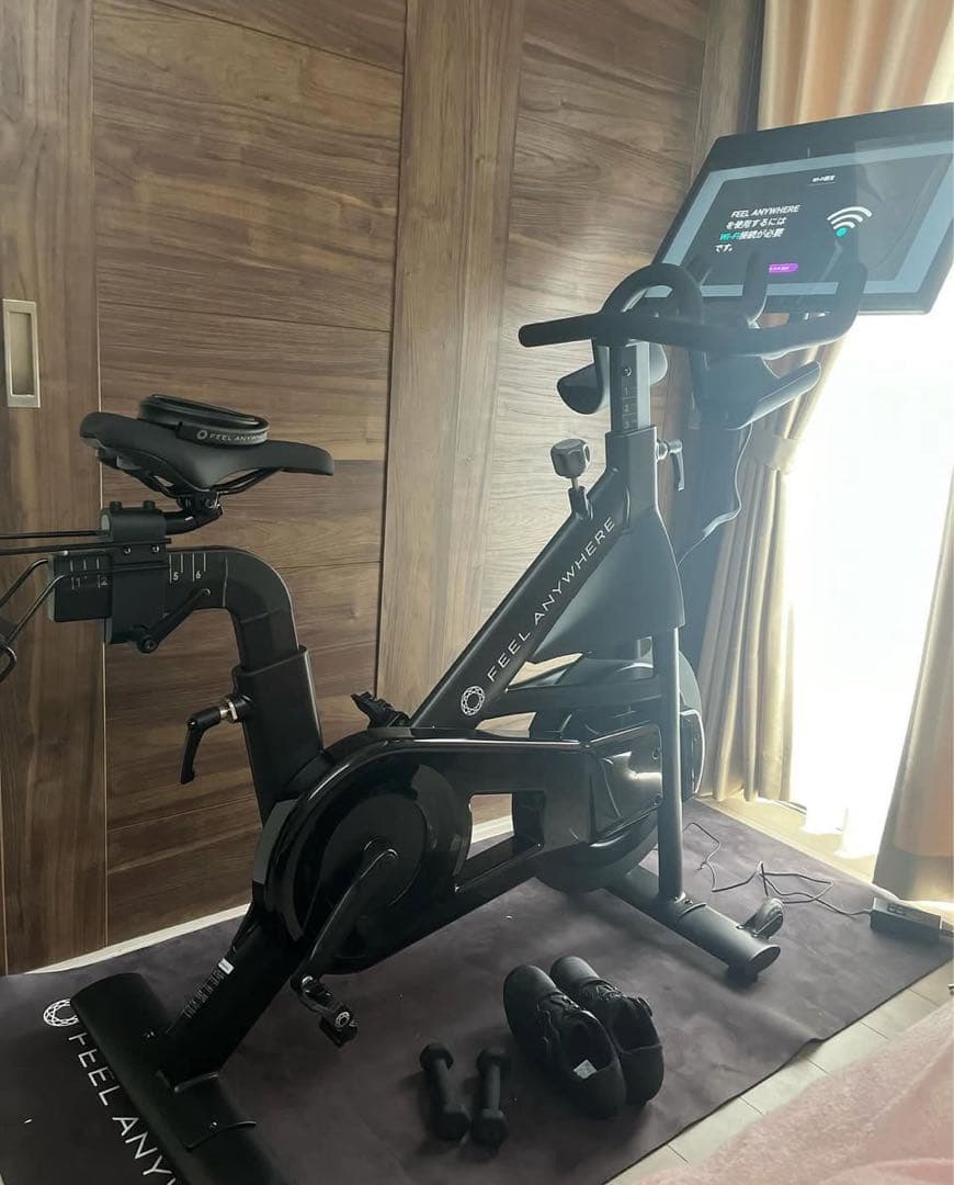 FEEL ANYWHERE フィットネスバイク