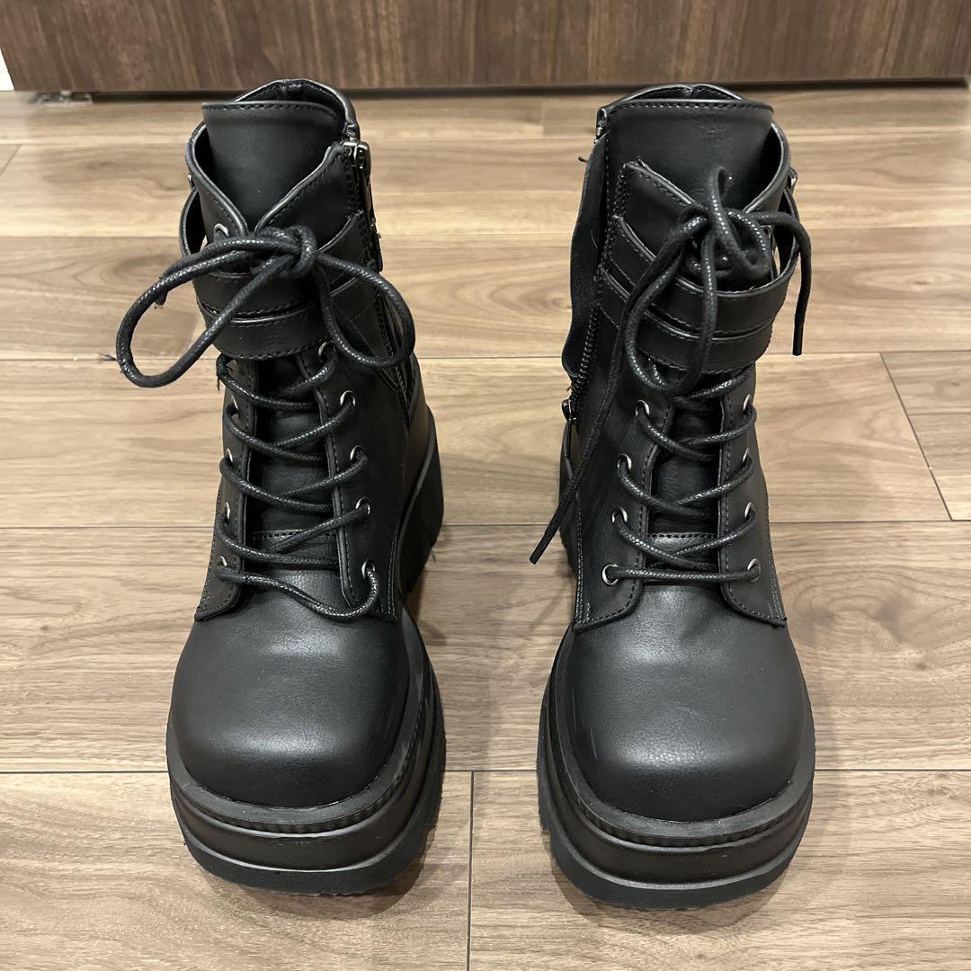 新品DEMONIA SHA52 厚底ブーツ　23.5cm(US6)