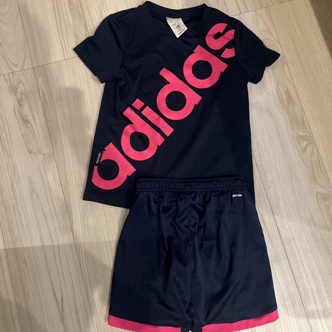 ブランド品専門の adidas Tシャツ ショートパンツ セット - メルカリ 陸上用シャツ