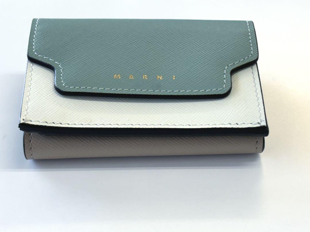 未使用　美品　マルニ　MARNI 三つ折り財布　ミニウォレット 美品 MARNI マルニ 三つ折りサイフ ミニウォレット カーフ羊革