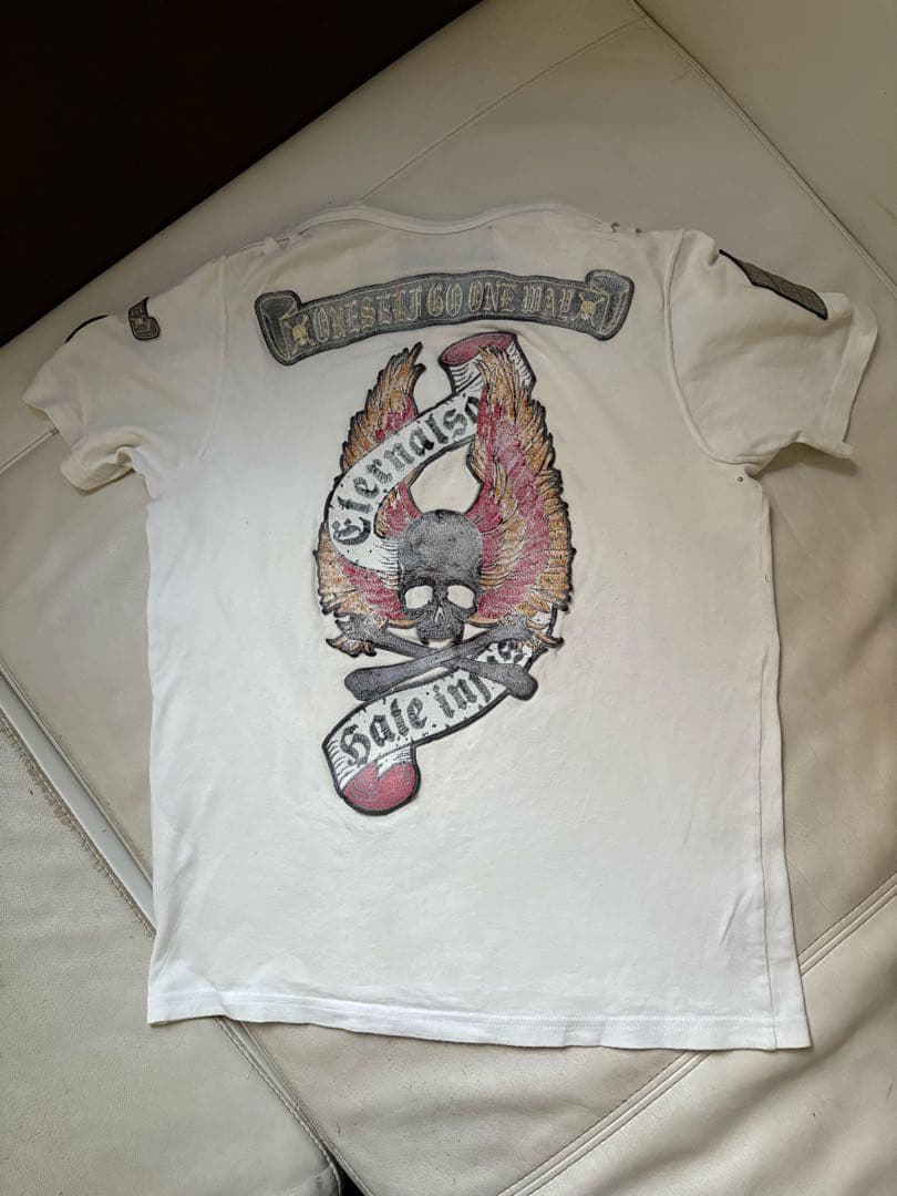 ROEN /刺繍スカルと翼のホワイトTシャツ ROEN /刺繍スカルと翼のホワイトTシャツ