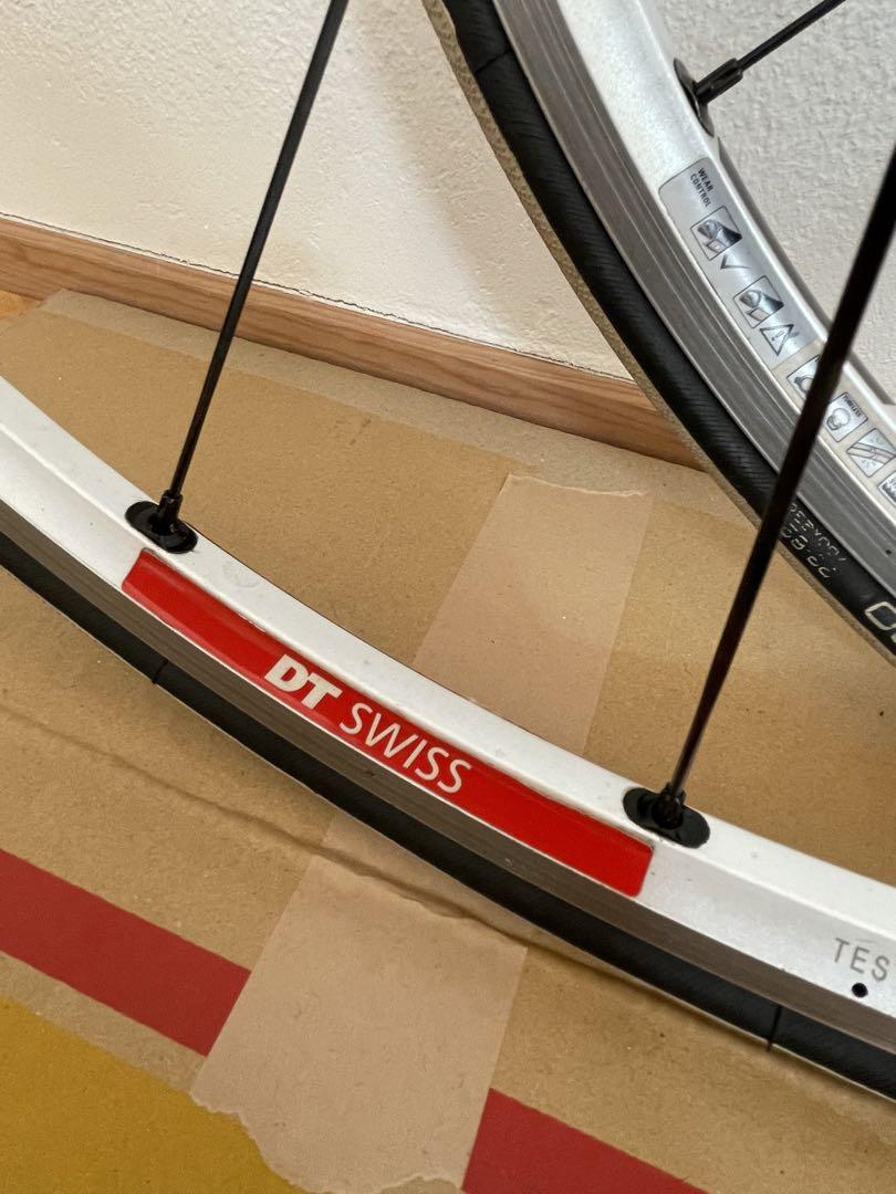 DT SWISS RR1450 TRICON 前後セット スポーク折れ