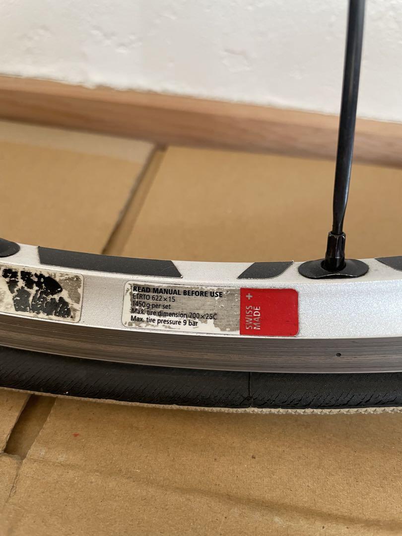 DT SWISS RR1450 TRICON 前後セット スポーク折れ