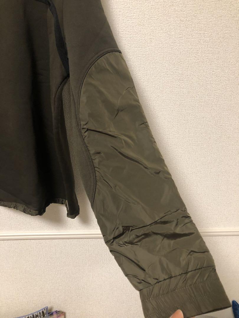 MONCLER ハーフジップ