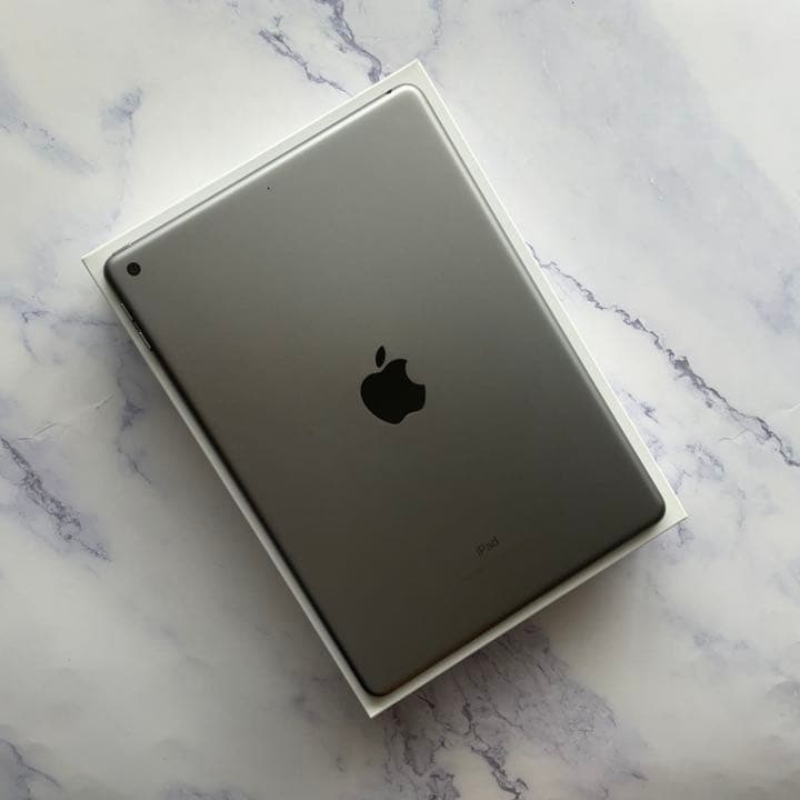 極美品】Apple iPad 第6世代 Wi-Fi 32GB | www.avredentor.com.br