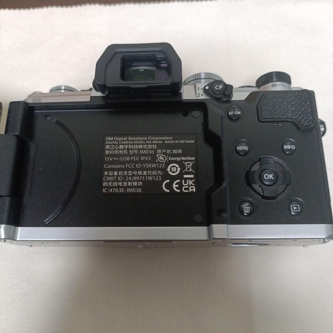 新品同様　OM SYSTEM OM-3 ボディ