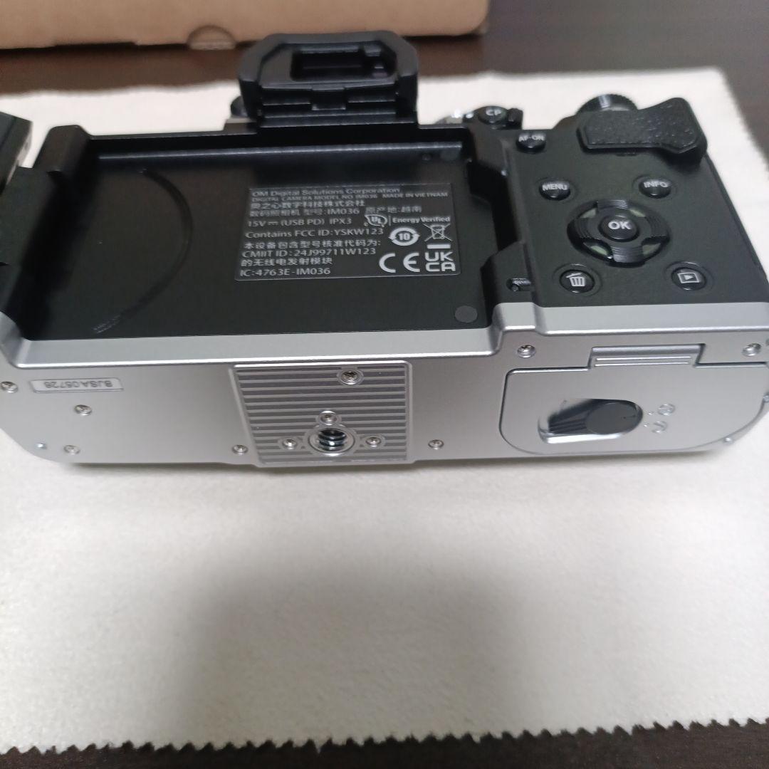 新品同様　OM SYSTEM OM-3 ボディ