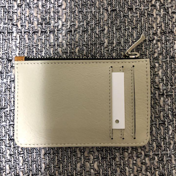 タケオキクチの小銭入れ付きのカードケースです 色はオレンジに近い茶色です mcdGU-m38014867246 限定品国産