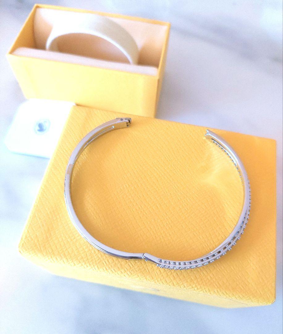 ほぼ新品 SWAROVSKI Hyperbola ブレスレット スワロフスキー