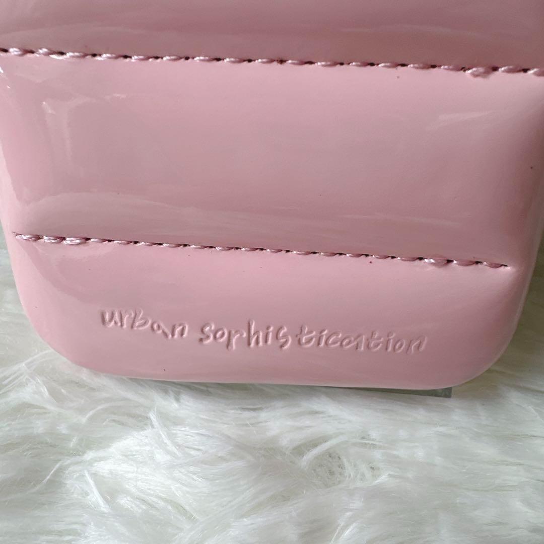 the-puffer-case-pink-gloss-