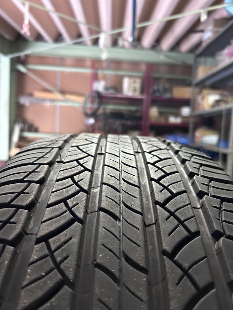 プラド　マッドブラック8500キロ新車外し265/60R18タイヤ 4本セット