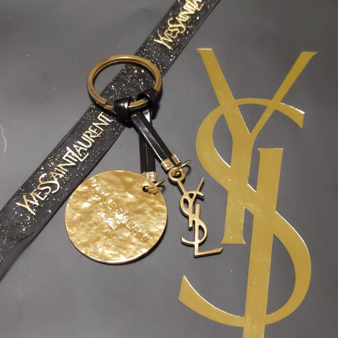 超激得格安 希少品イヴ KEY RING ネックレストップ LhpoY-m38029473070 サンローランYSLロゴ チャーム 低価大人気