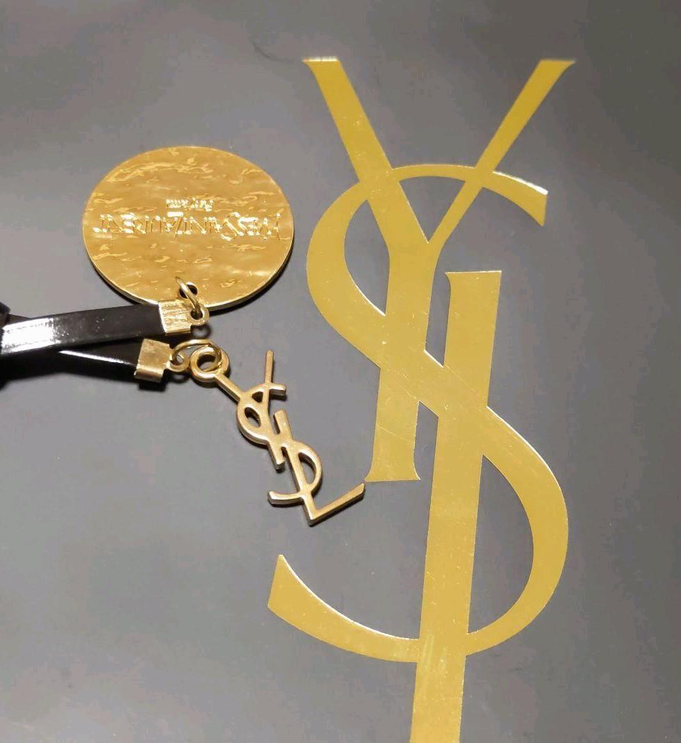 超激得格安 希少品イヴ KEY RING ネックレストップ LhpoY-m38029473070 サンローランYSLロゴ チャーム 低価大人気