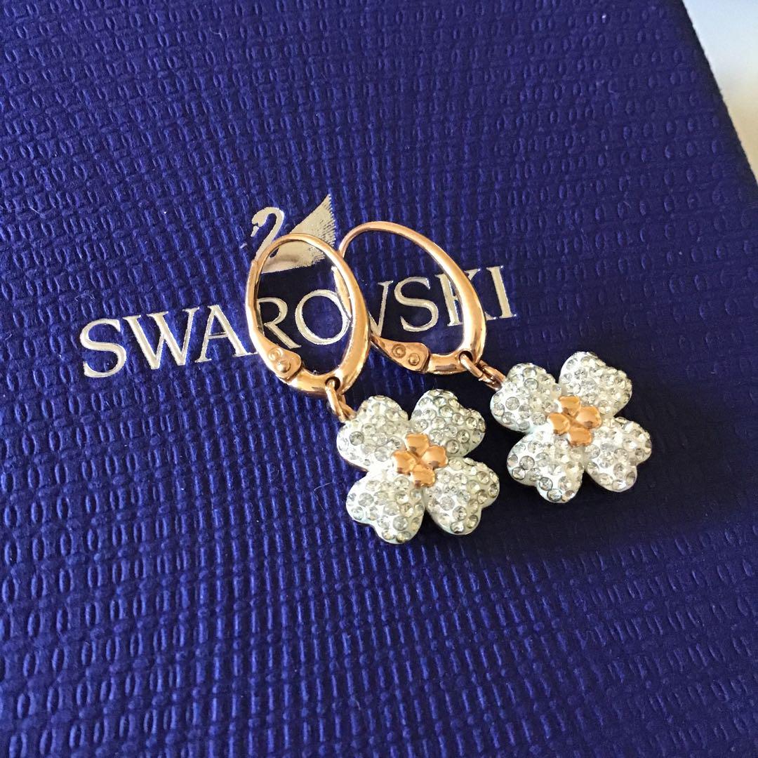 スワロフスキー ピアス Latisha お花 Swarovski