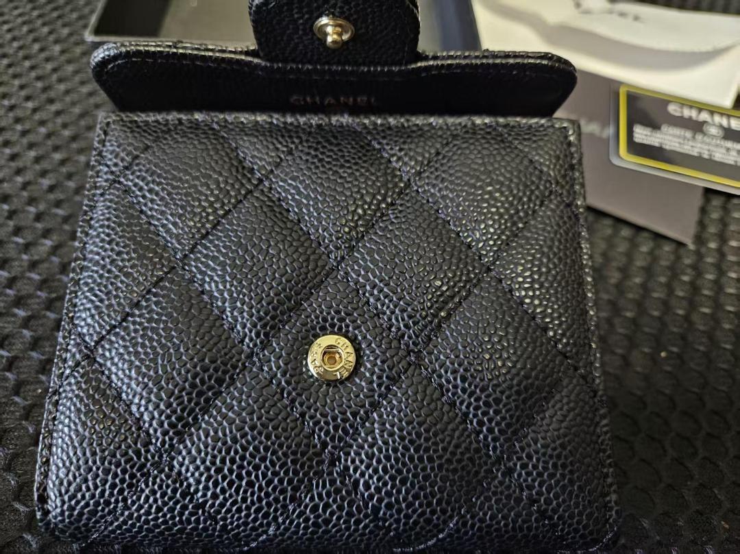 【箱つき美品】CHANEL（シャネル）コンパクト 折り財布