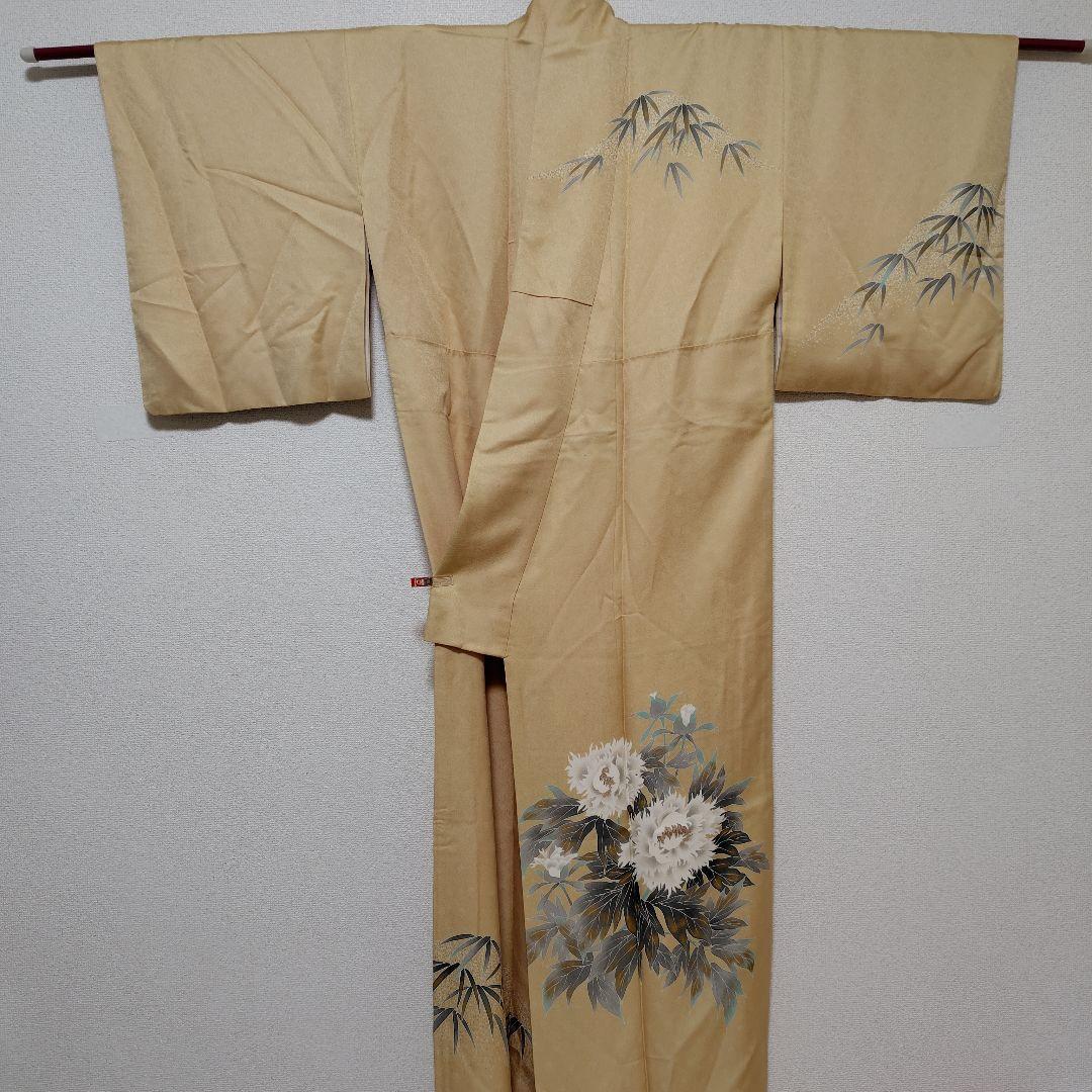 落款入り作家物・一つ紋入りの訪問着袷着物　草花文様