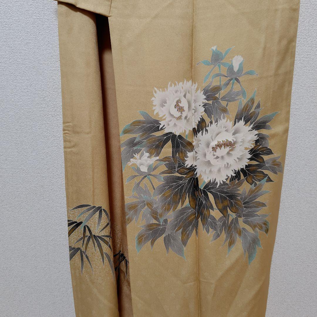 落款入り作家物・一つ紋入りの訪問着袷着物　草花文様