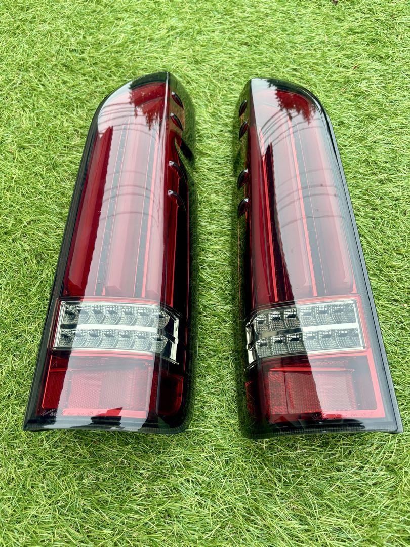 ハイエース200系 FLEX ALTIMATE LEDテールランプ