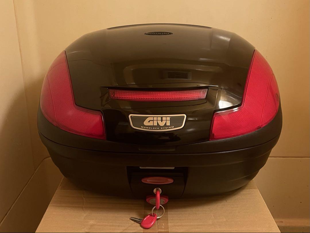 送料無料 GIVI 希少 E470 大容量 リアボックス バイク トップケース