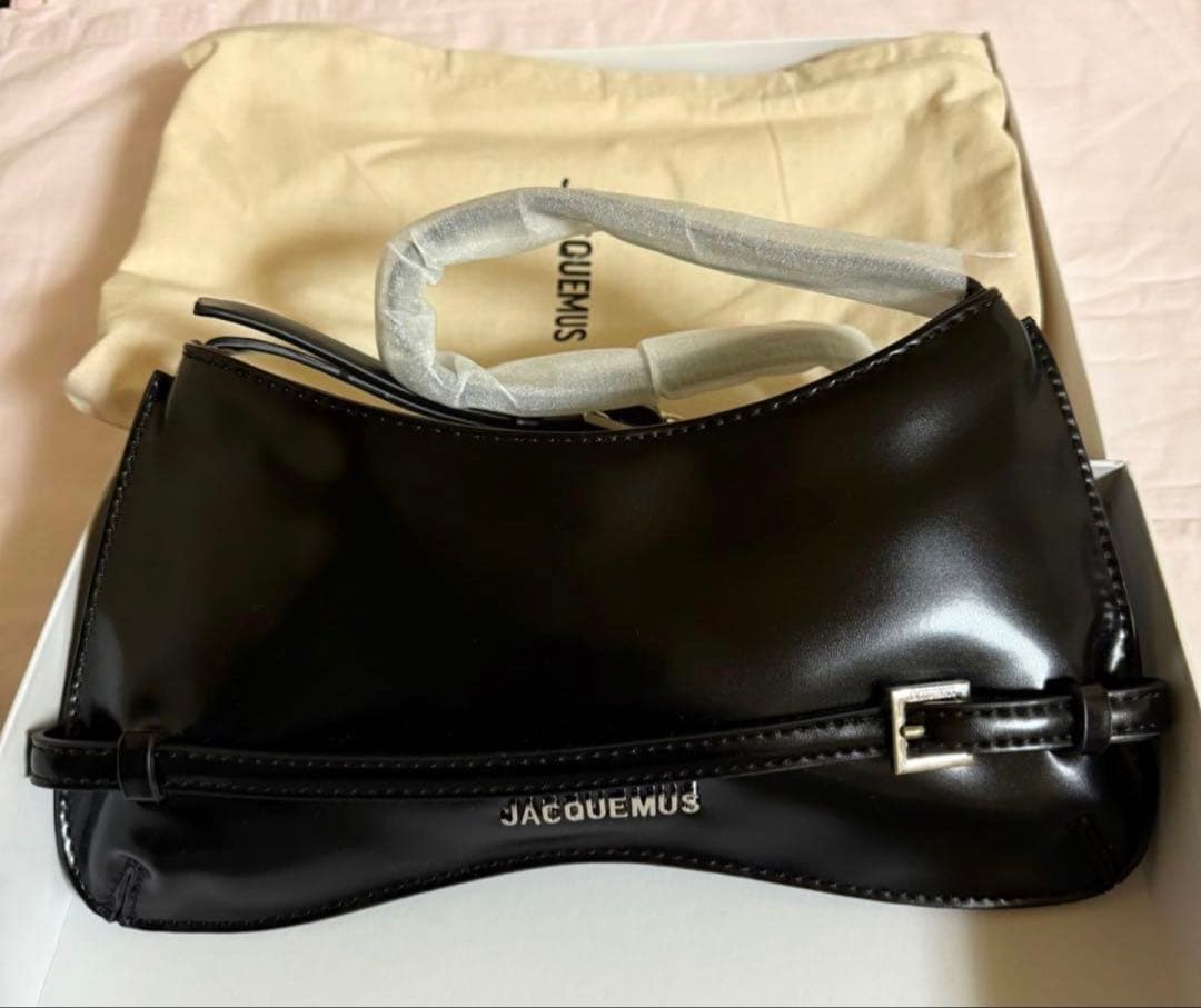 JACQUEMUS 黒 ショルダーバッグ JACQUEMUS 黒 ショルダーバッグ