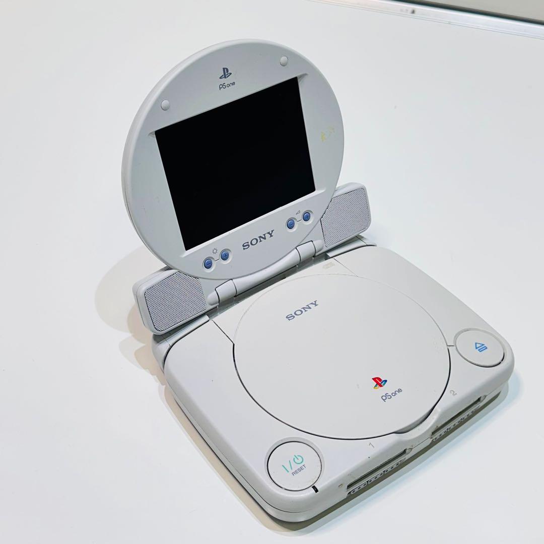 Sony PSOne + LCDモニター コントローラー2個 付 動作品 Sony PSOne + LCDモニター コントローラー2個 付 動作品