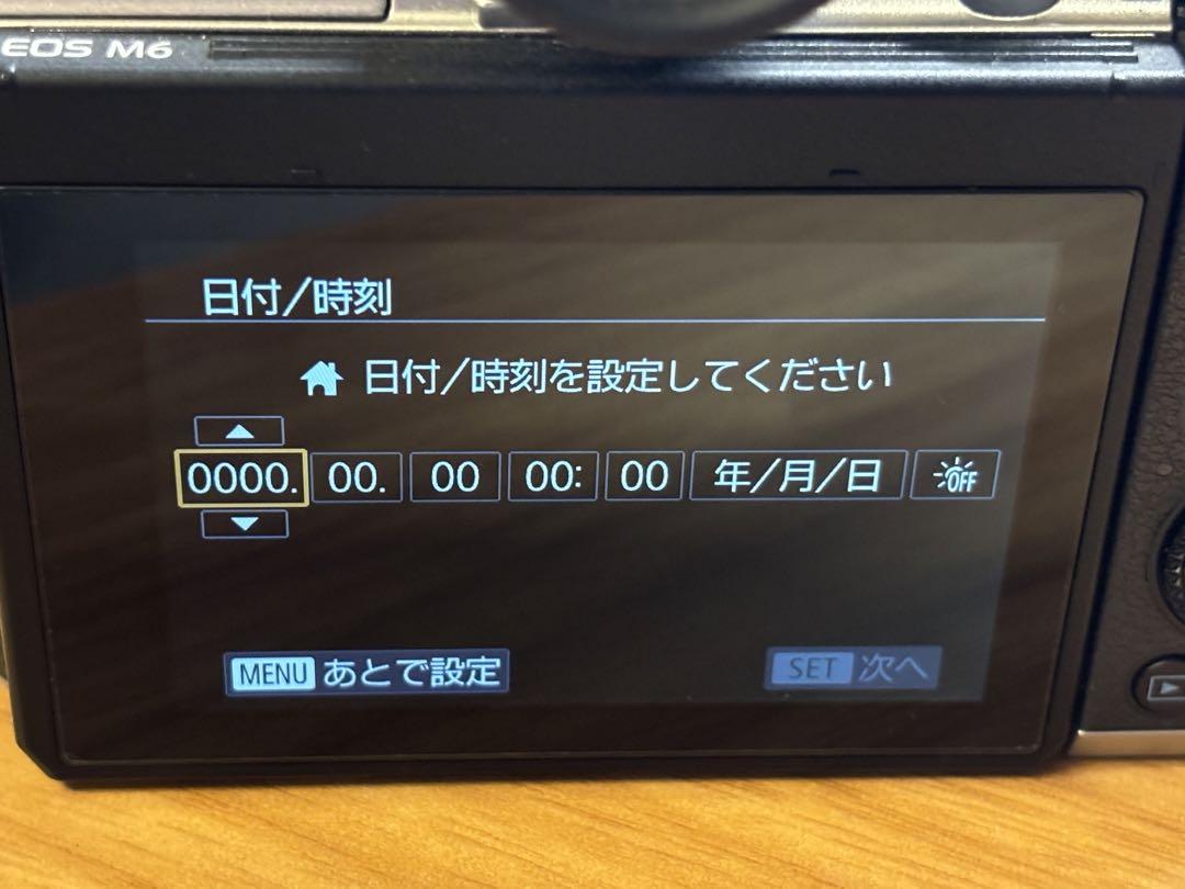 キヤノン EOS M6 ダブルズームキット　ファインダー付き