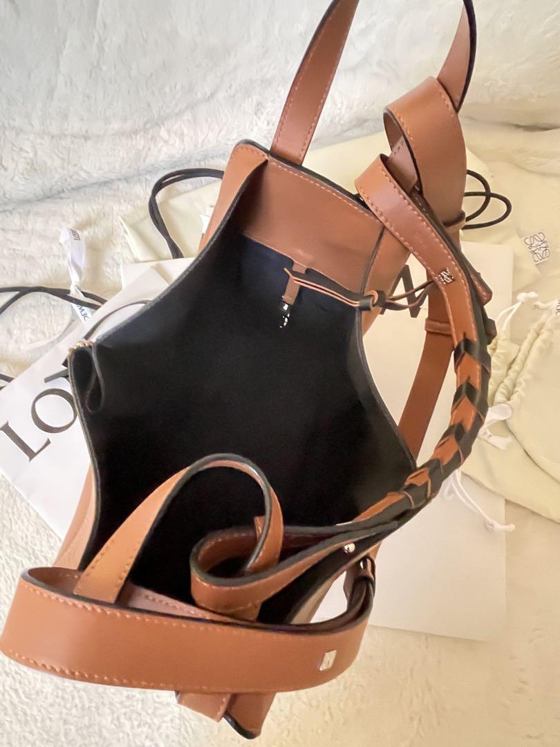 LOEWE  ロエベ ショートブレイデッドストラップ