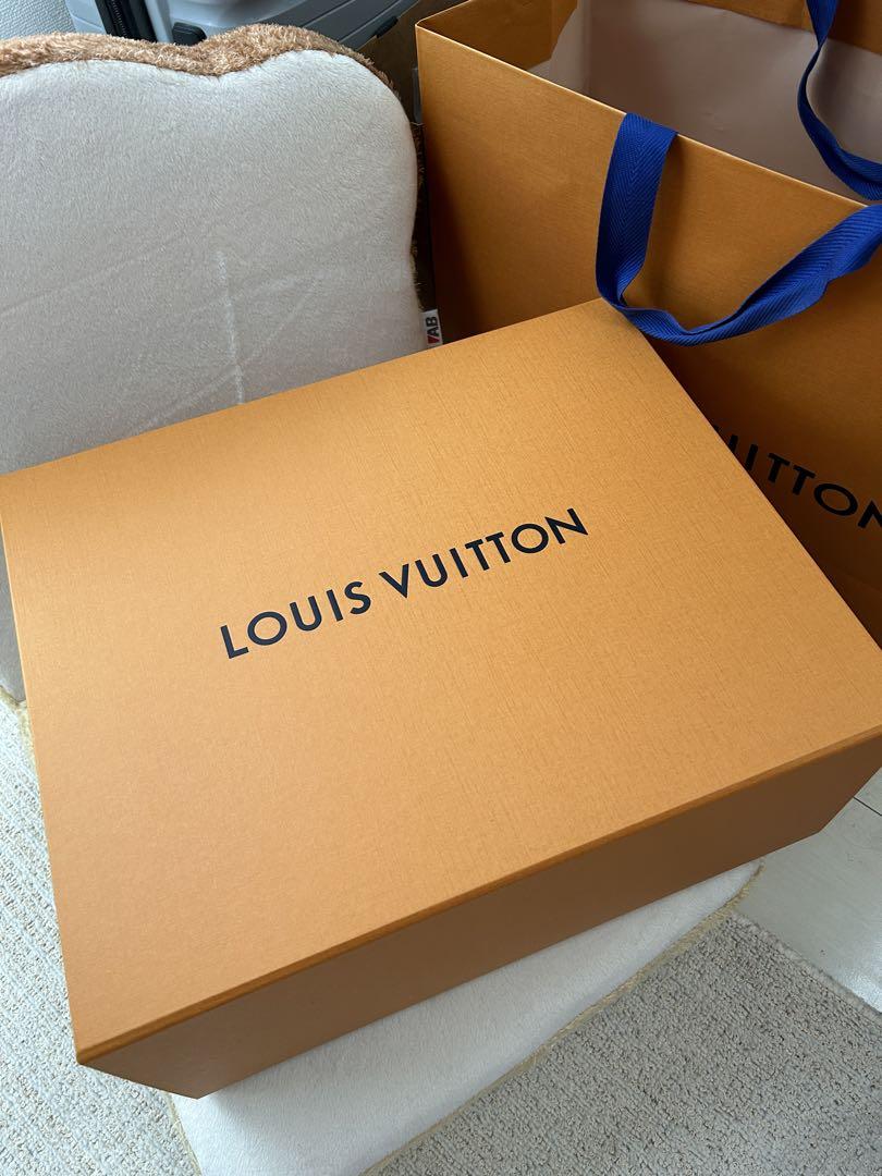 LOUIS VUITTON 箱・ショップ袋・保管袋・リボン・カード計5点