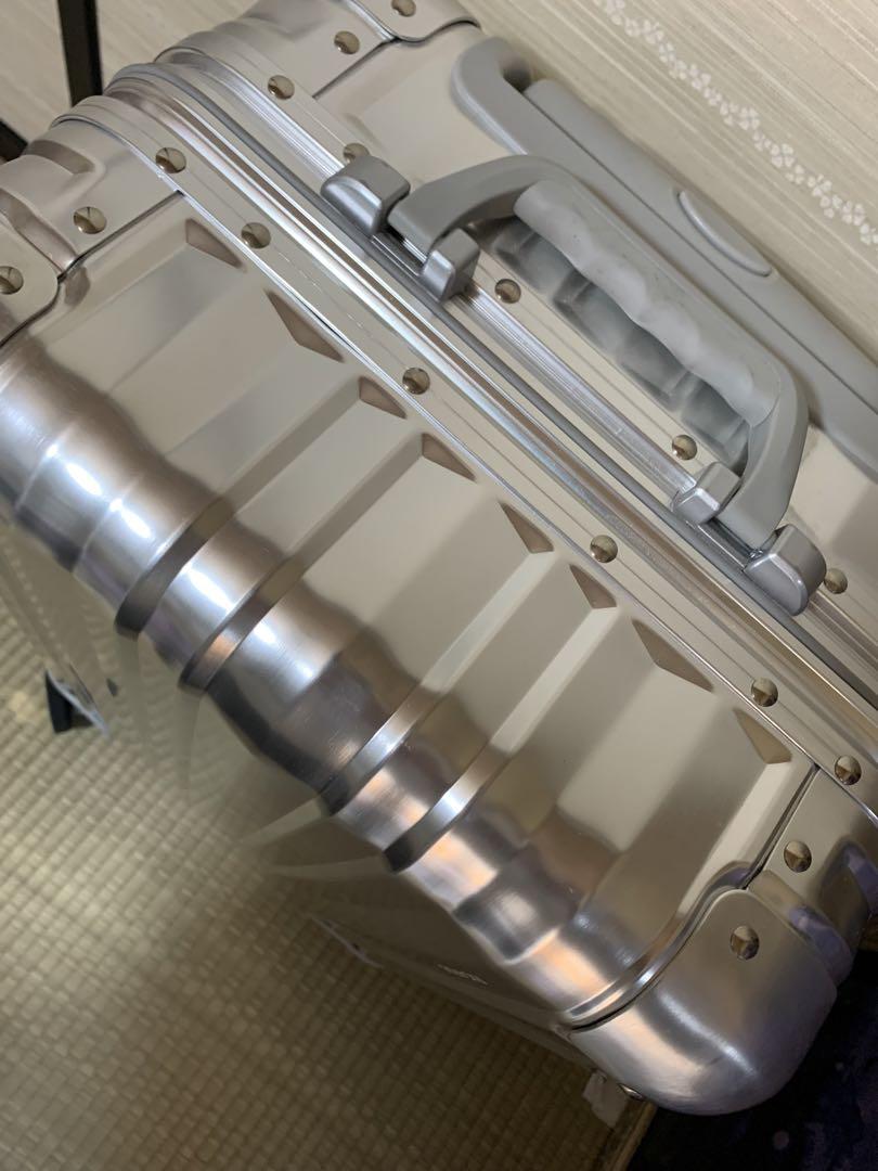 リカルド　RICARDO スーツケース　20インチ　40L シルバー