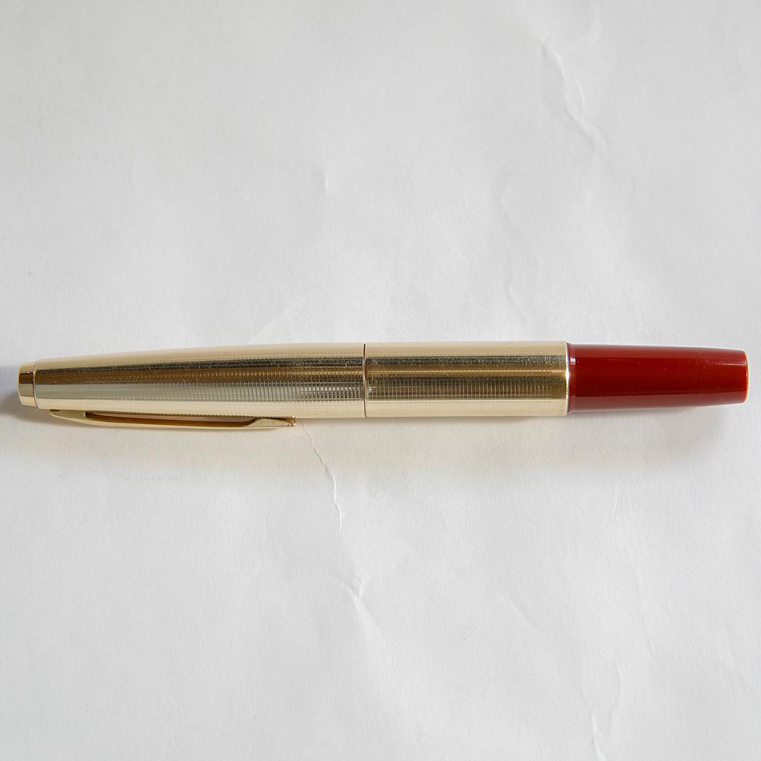 品質のいい 希少 PILOT パイロット Short ポケット万年筆 伸縮式 14K 中古 筆記具
