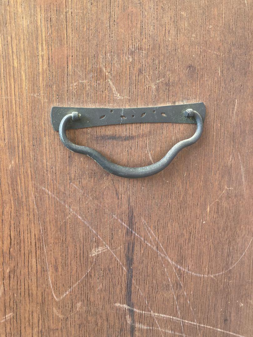 75年以上前のレトロな戸棚　木の釘使用　高さ75.5cm