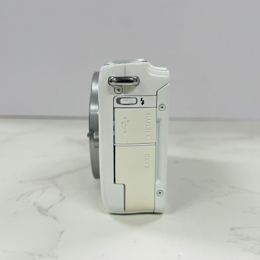 Canon EOS M10 ダブルレンズキット 動作良好