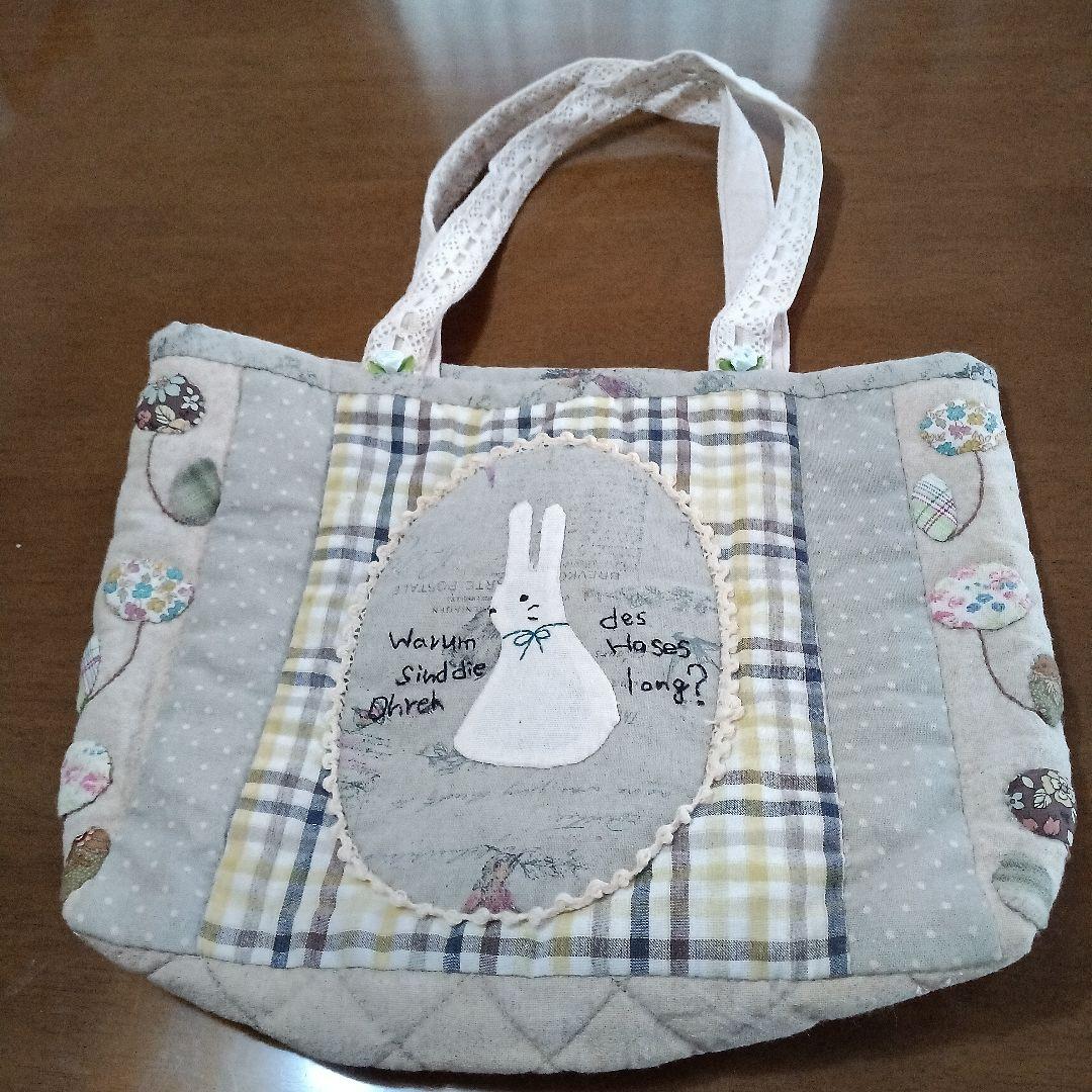 土日限定値下　レア！完売品！　FR2 　キルティング　うさぎ刺繍　バッグ カーキ 限定カラー】ハートキルティングバッグ（トートバッグ）｜FURFUR