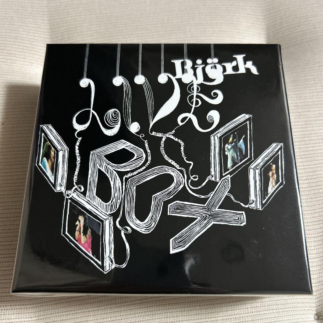 Bjork Livebox 4CD＋DVD ビョーク 4CD+DVD】Bjork Live Box 1993-2002 - メルカリ