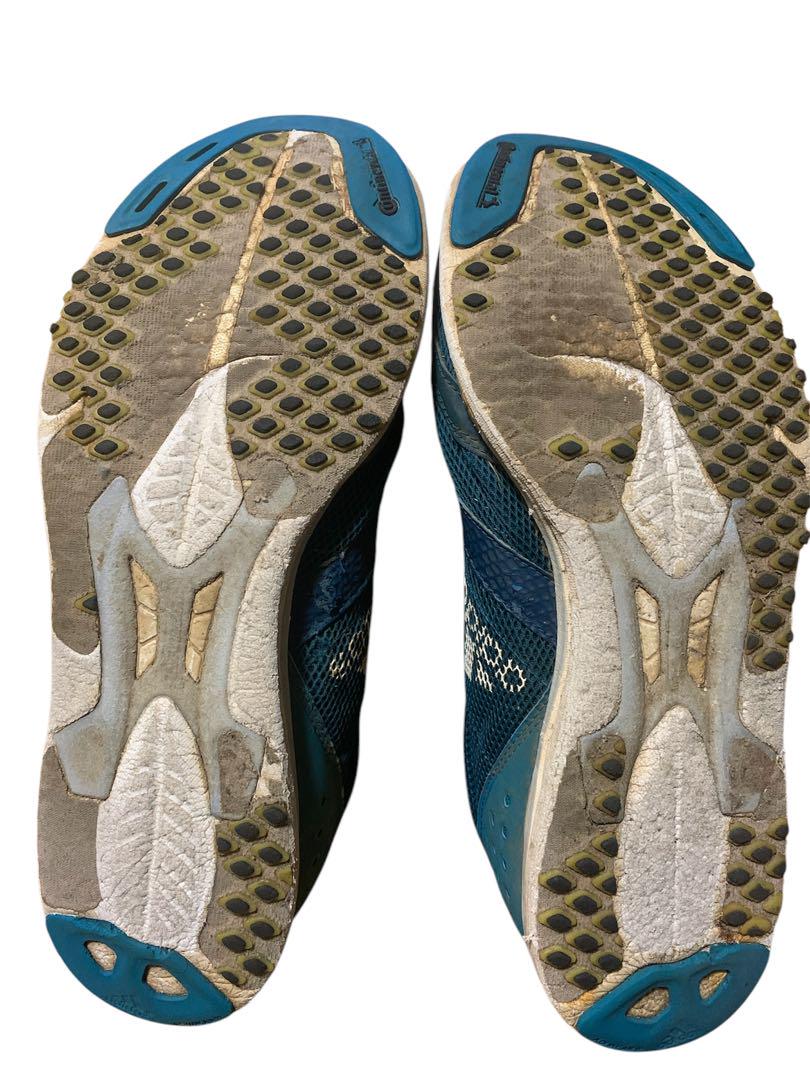 adidas ランニングシューズ 青