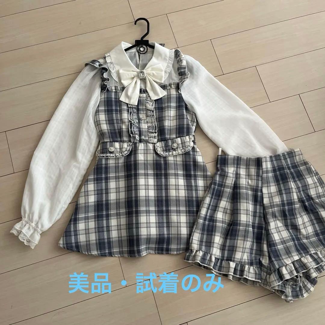 シアーチェック切り替えセットアップ・ノエミー（NOEMIE）・美品・試着のみ・M